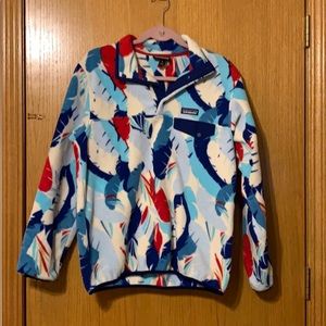Patagonia Pullover - Feather Print